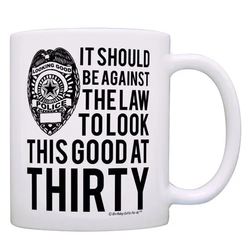 it should be against the law to look this good at thirty