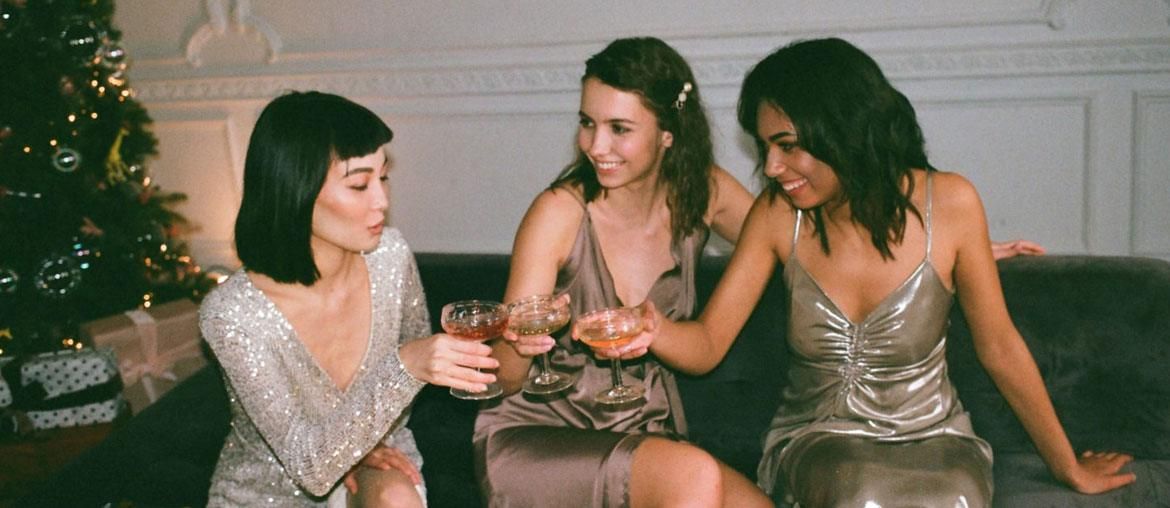 28 Exciting 40th Birthday Gifts For Men & Women