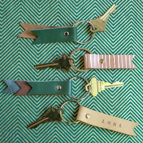 personalized leather keychain