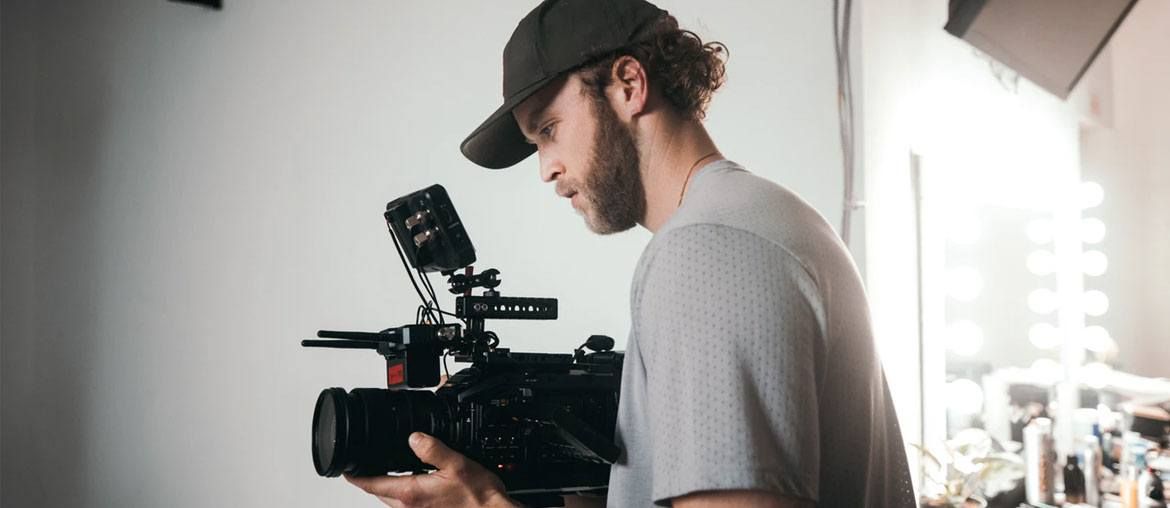 30 Best Gifts For Filmmakers & Directors