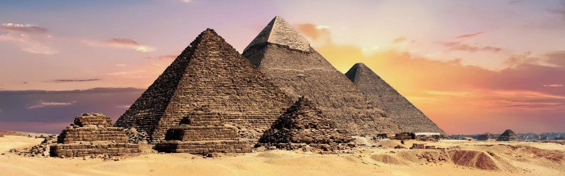 28 Best Gifts For History Buffs & Lovers