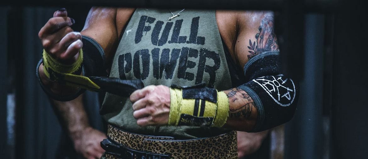 31 Best Gifts For Weightlifters, Powerlifters & Bodybuilders