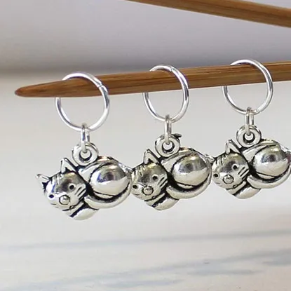 kitten stitch markers
