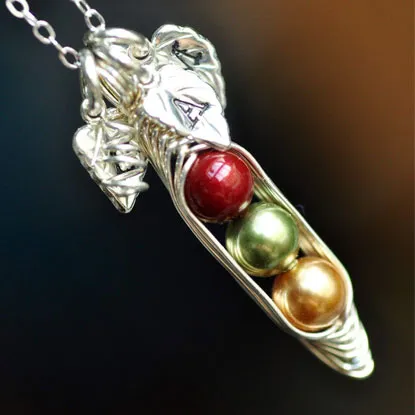 peapod necklace