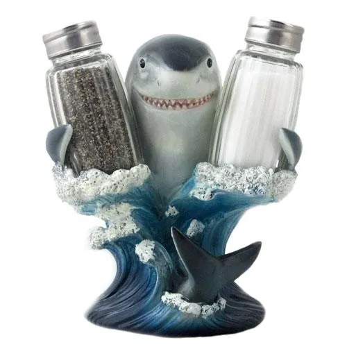 shark salt & pepper shaker set